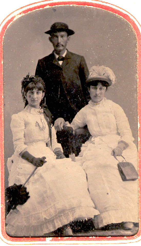 Alva and Ada (White) Myers and Ada's sister Cena